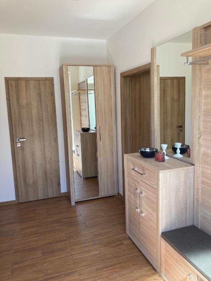 Apartmany Rubin Nesvady Buitenkant foto