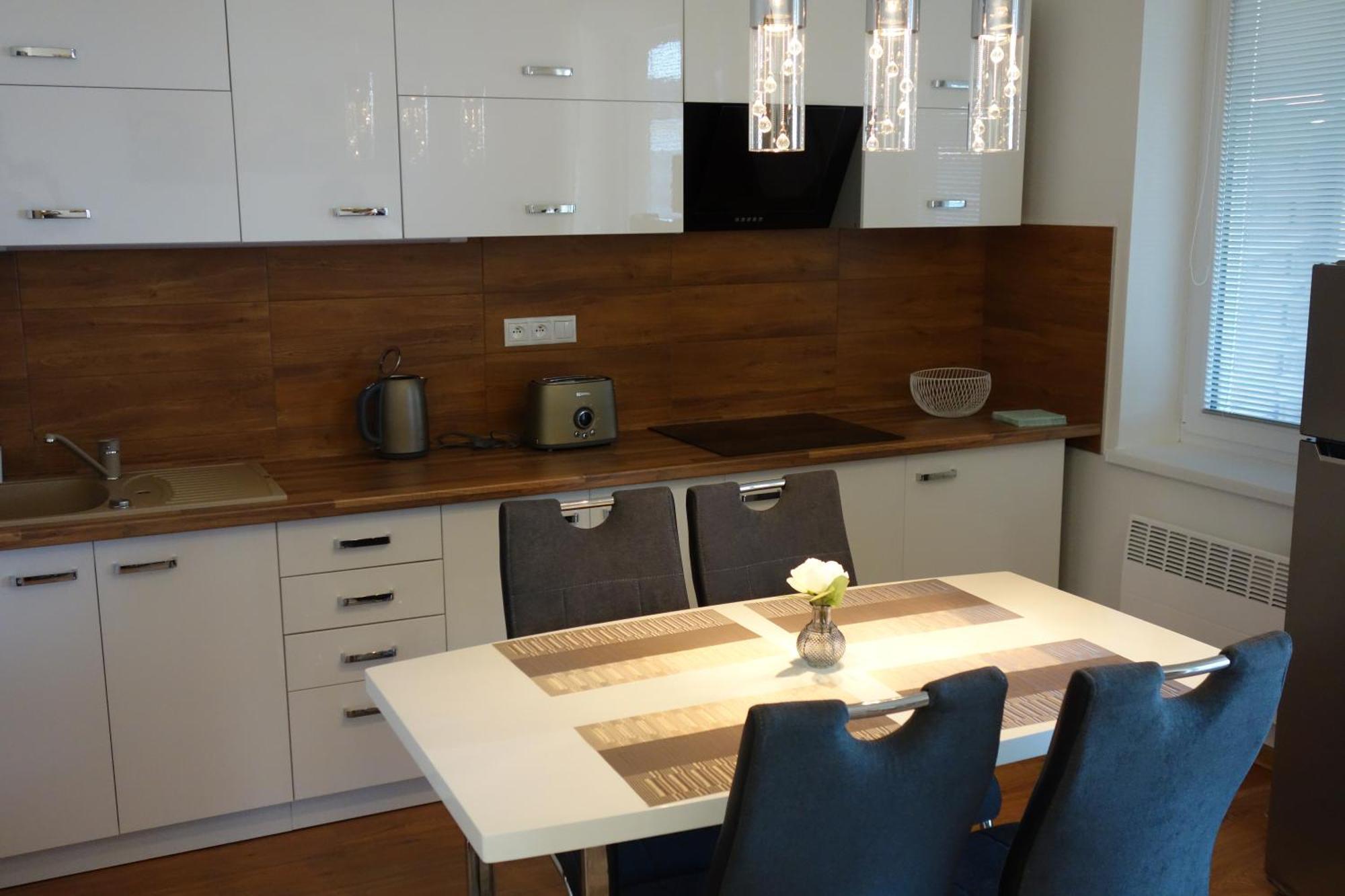 Apartmany Rubin Nesvady Buitenkant foto
