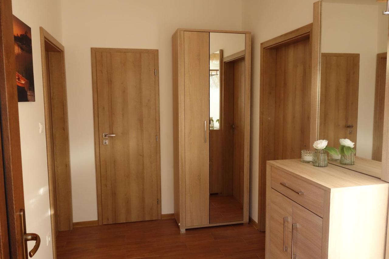 Apartmany Rubin Nesvady Buitenkant foto