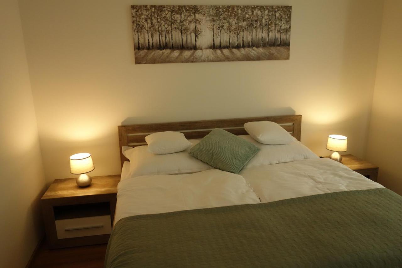 Apartmany Rubin Nesvady Buitenkant foto