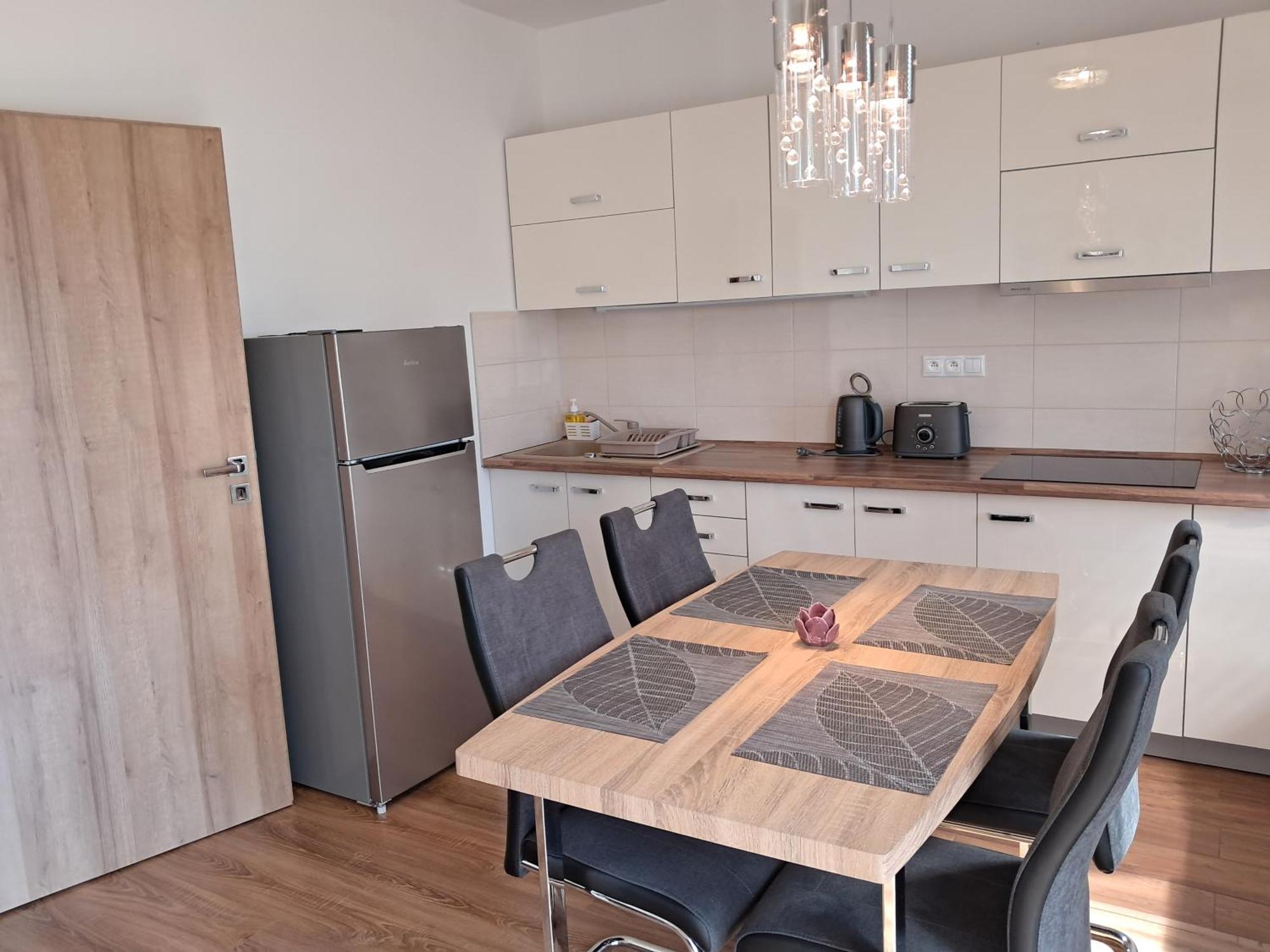 Apartmany Rubin Nesvady Buitenkant foto